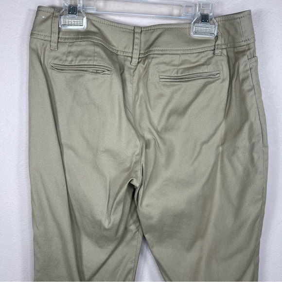 SIZE 2 PETITE ANN TAYLOR LOFT BEIGE KHAKI CROPPED CAPRI PANTS NEUTRAL OUTDOOR - Picture 6 of 9